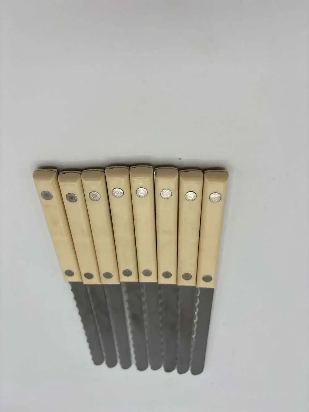 Vintage Simmons Set of 8 Steak Knives with Bakelite Ivory Handles